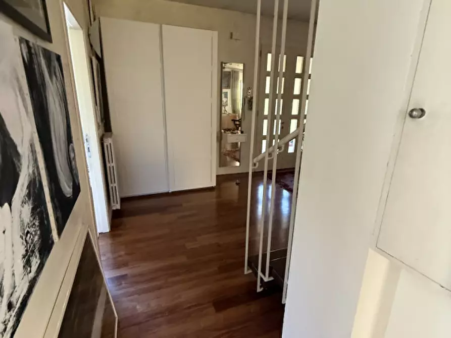 Immagine 14 di Villa in vendita  in VIA BRUNICO a Venezia