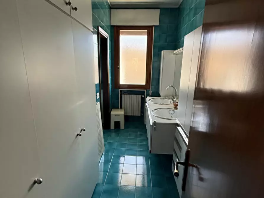 Immagine 37 di Villa in vendita  in VIA BRUNICO a Venezia
