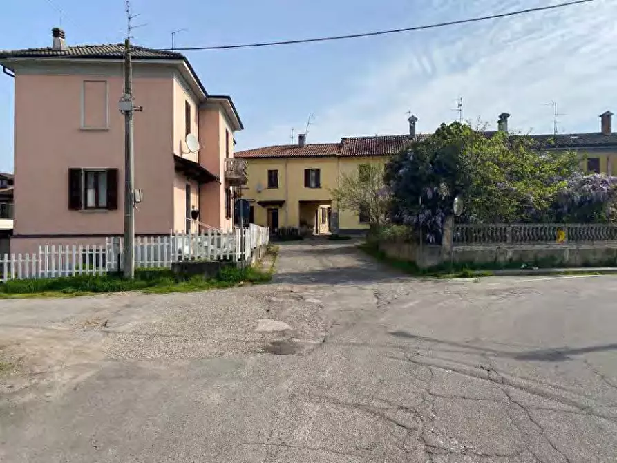 Immagine 13 di Appartamento in vendita  in Via del Campo 4 - 27018 Vidigulfo (PV) a Vidigulfo
