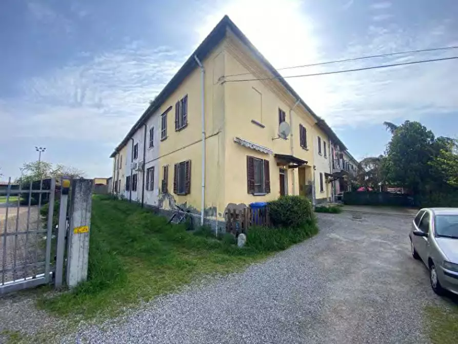 Immagine 16 di Appartamento in vendita  in Via del Campo 4 - 27018 Vidigulfo (PV) a Vidigulfo