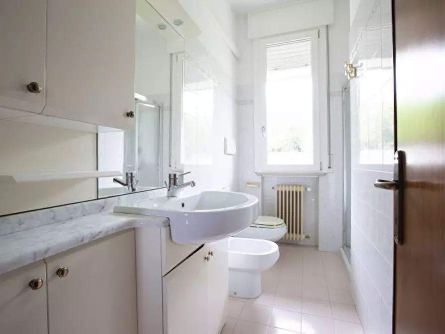 Immagine 16 di Villa in vendita  in Via Rossini a Caerano Di San Marco