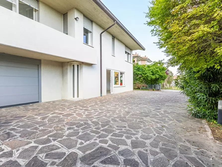 Immagine 23 di Villa in vendita  in Via Rossini a Caerano Di San Marco