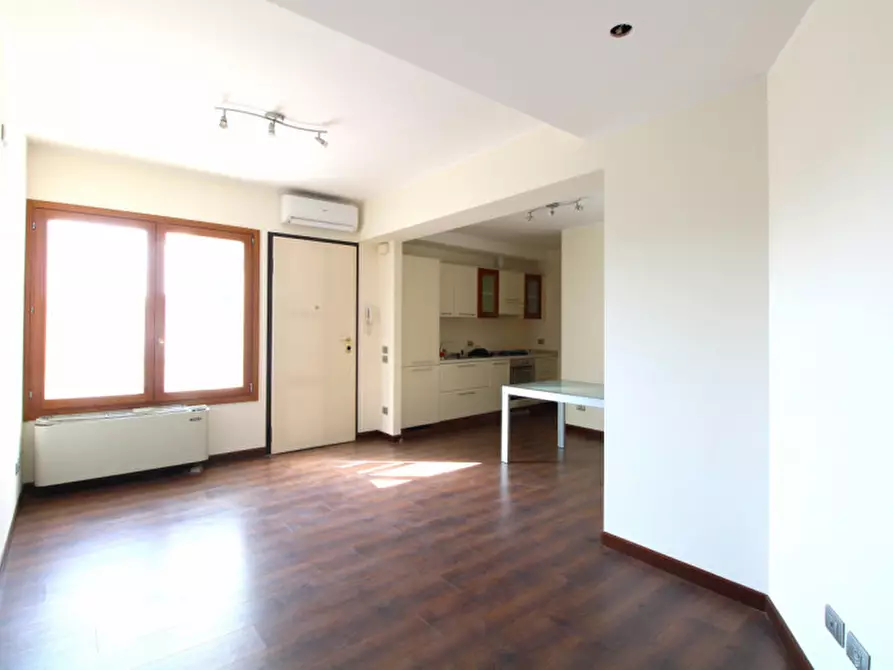 Immagine 3 di Appartamento in vendita  in Via Cesare Crescente a Padova