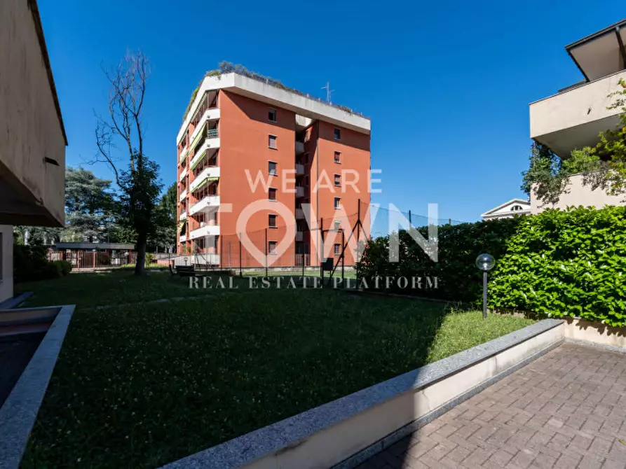 Immagine 55 di Appartamento in vendita  in Via Angelo Farina 25 a Villasanta