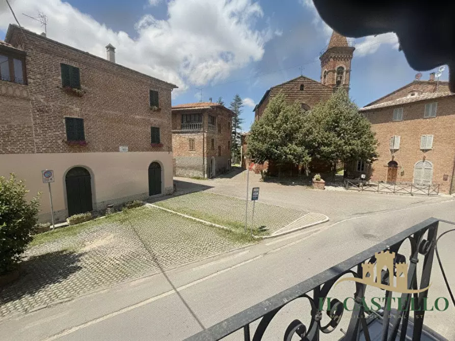 Immagine 11 di Villetta a schiera in vendita  a Castiglione Del Lago