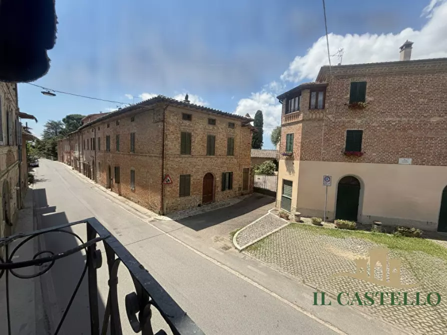 Immagine 16 di Villetta a schiera in vendita  a Castiglione Del Lago