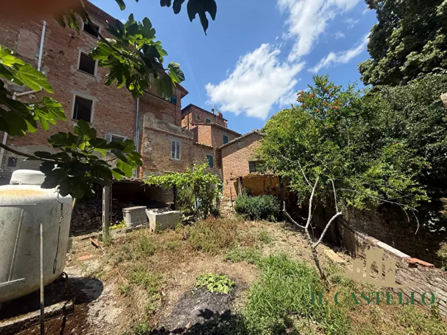 Immagine 32 di Villetta a schiera in vendita  a Castiglione Del Lago