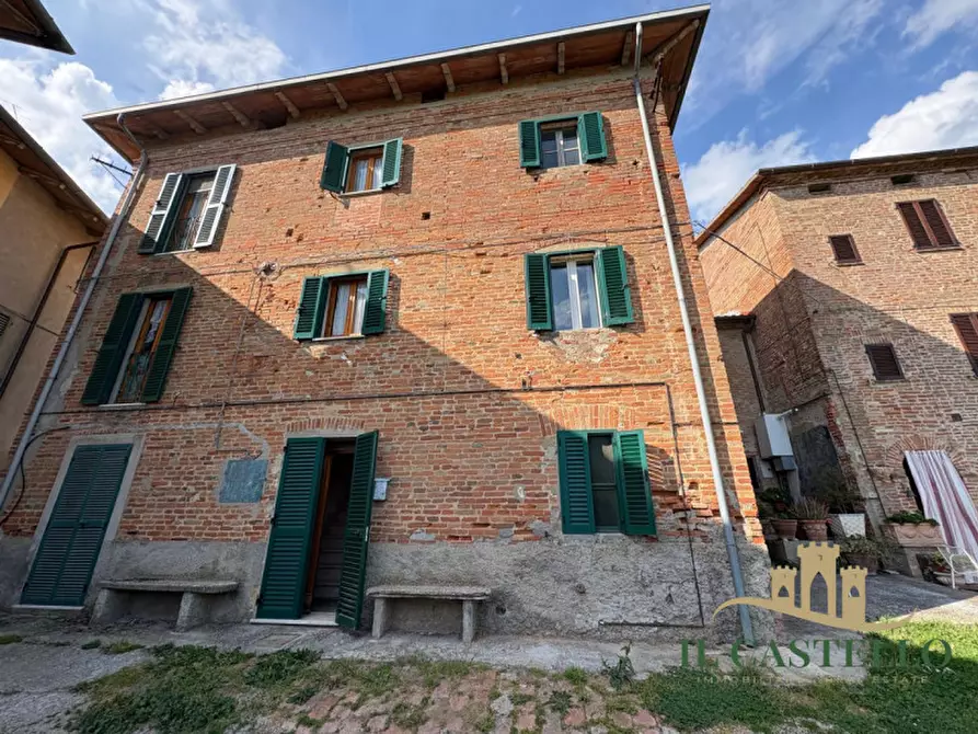 Immagine 1 di Villetta a schiera in vendita  a Castiglione Del Lago