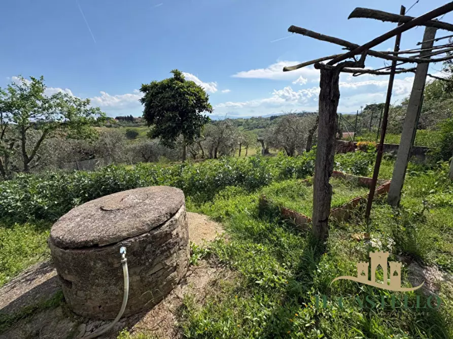 Immagine 31 di Villetta a schiera in vendita  a Castiglione Del Lago