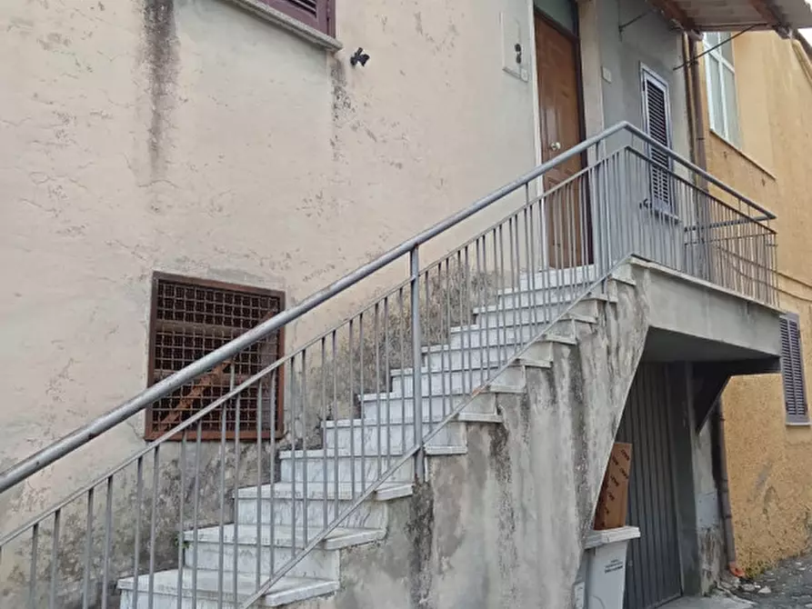 Immagine 3 di Appartamento in vendita  in Via delle Allodole 13 a Guidonia Montecelio
