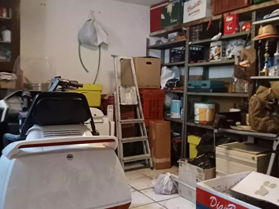 Immagine 26 di Appartamento in vendita  in Via delle Allodole 13 a Guidonia Montecelio