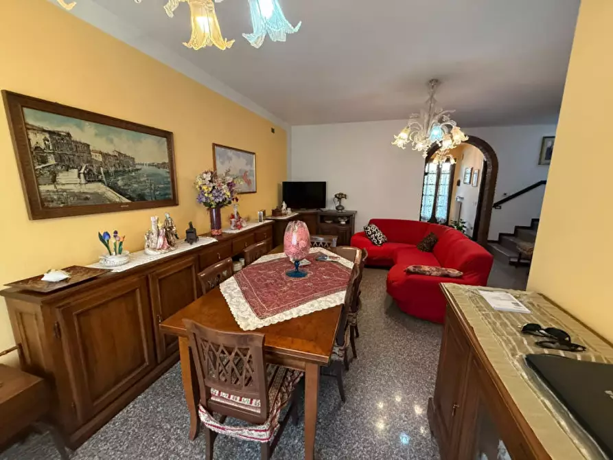 Immagine 2 di Villetta a schiera in vendita  a Mirano