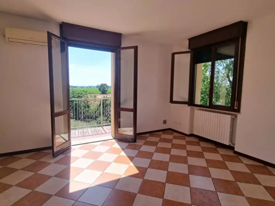 Immagine 3 di Appartamento in vendita  in Viale Leonardo da Vinci a Reggiolo