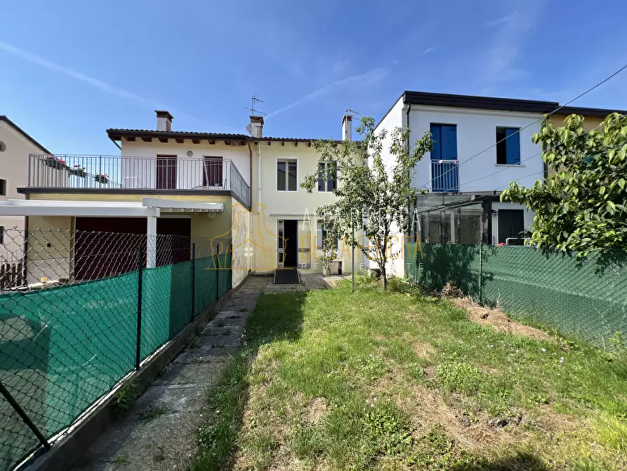 Immagine 18 di Villetta a schiera in vendita  in Via Don Michele Saccardo 16 a Schio