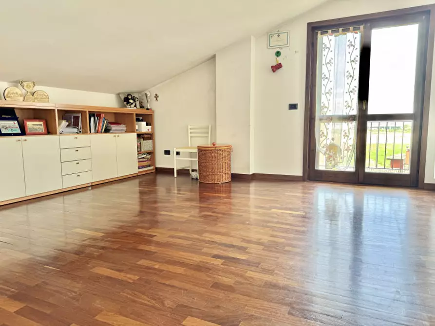 Immagine 27 di Appartamento in vendita  in Strada Chiesa di Eja a Parma