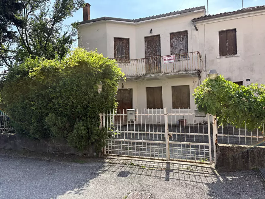 Immagine 1 di Rustico / casale in vendita  in via vallegia a Galzignano Terme