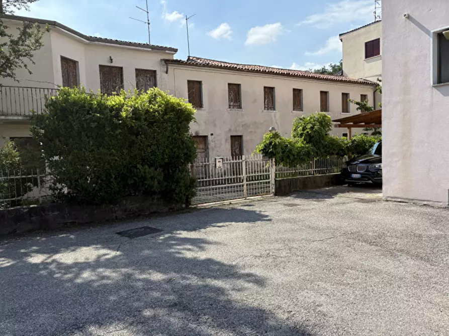 Immagine 5 di Rustico / casale in vendita  in via vallegia a Galzignano Terme
