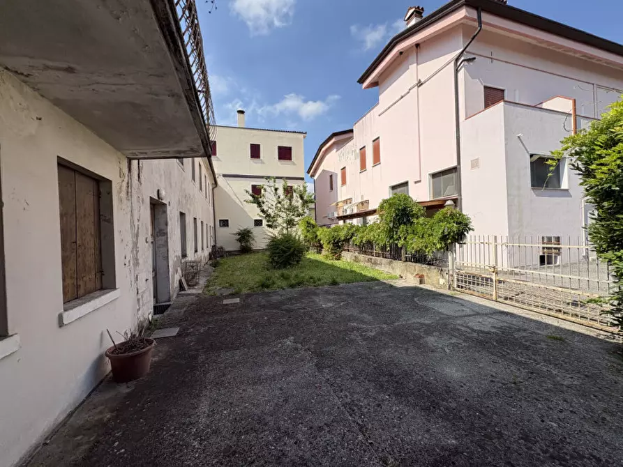 Immagine 6 di Rustico / casale in vendita  in via vallegia a Galzignano Terme