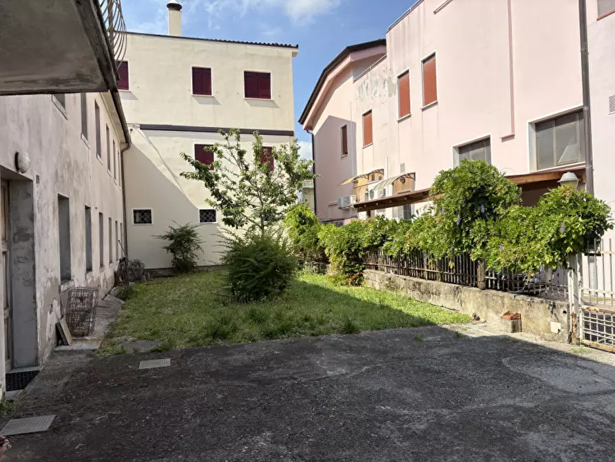 Immagine 7 di Rustico / casale in vendita  in via vallegia a Galzignano Terme