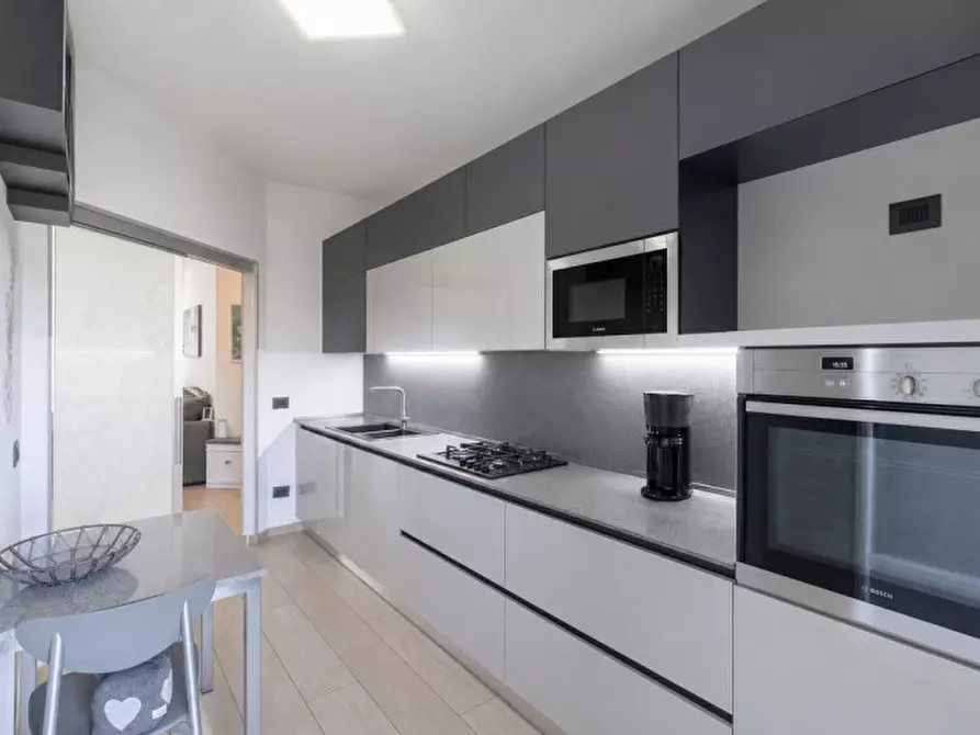 Immagine 6 di Appartamento in vendita  in VIA MILANO 21 a Bologna