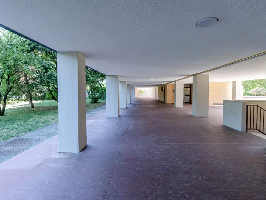 Immagine 32 di Appartamento in vendita  in VIA MILANO 21 a Bologna