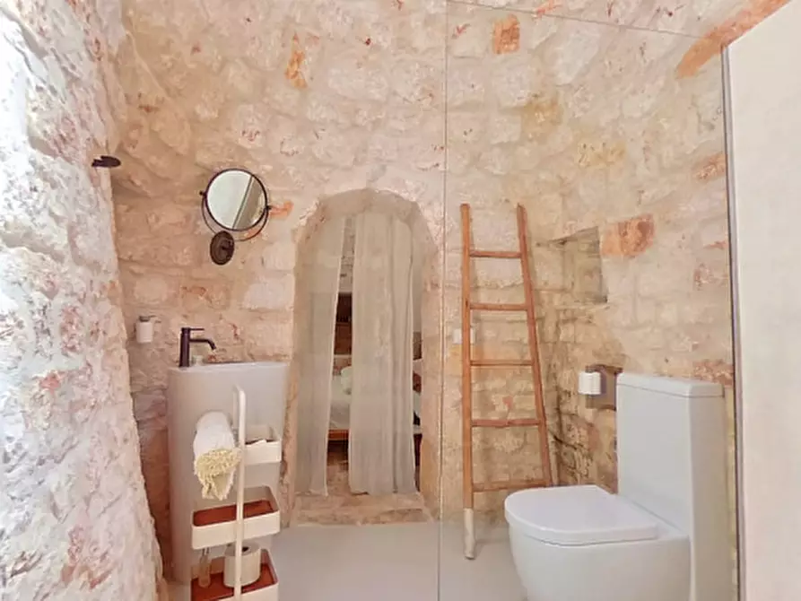 Immagine 39 di Rustico / casale in vendita  a Fasano