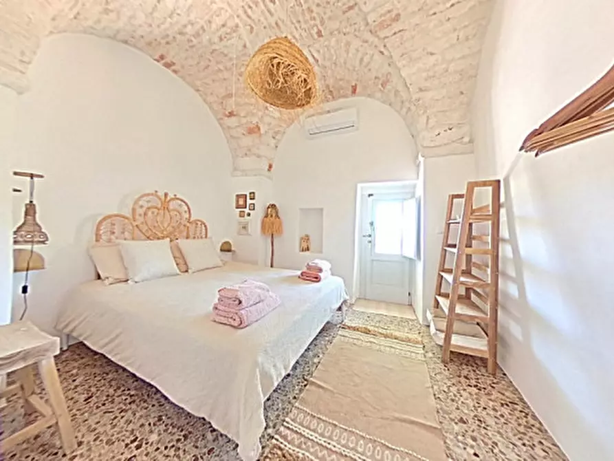 Immagine 52 di Rustico / casale in vendita  a Fasano