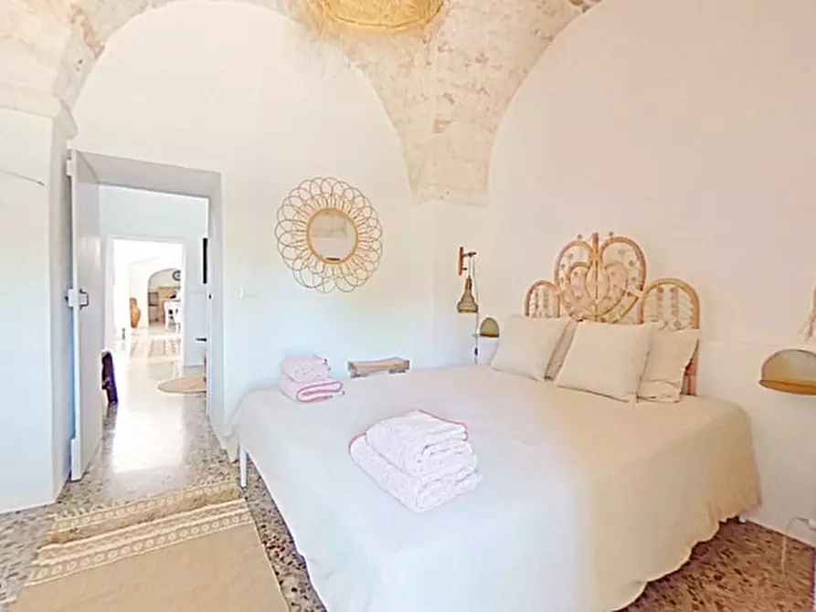 Immagine 54 di Rustico / casale in vendita  a Fasano
