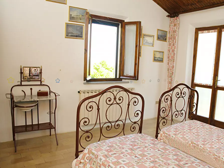 Immagine 14 di Rustico / casale in vendita  a Senigallia
