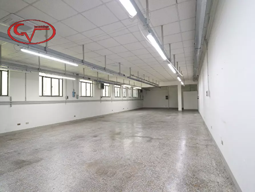 Immagine 3 di Laboratorio in vendita  in levane a Montevarchi