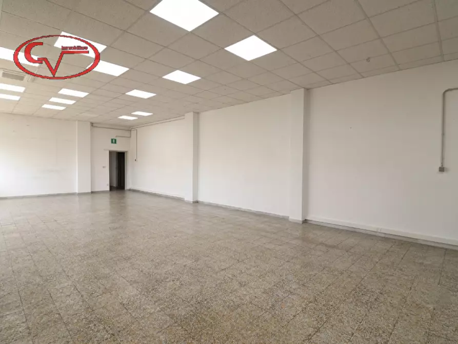 Immagine 4 di Laboratorio in vendita  in levane a Montevarchi