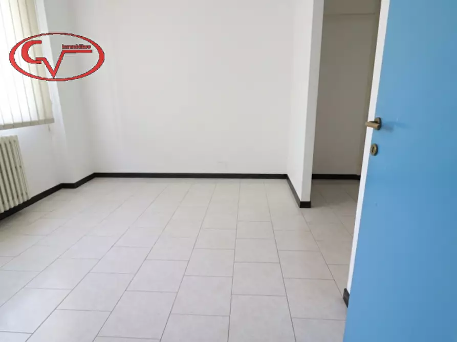 Immagine 5 di Laboratorio in vendita  in levane a Montevarchi