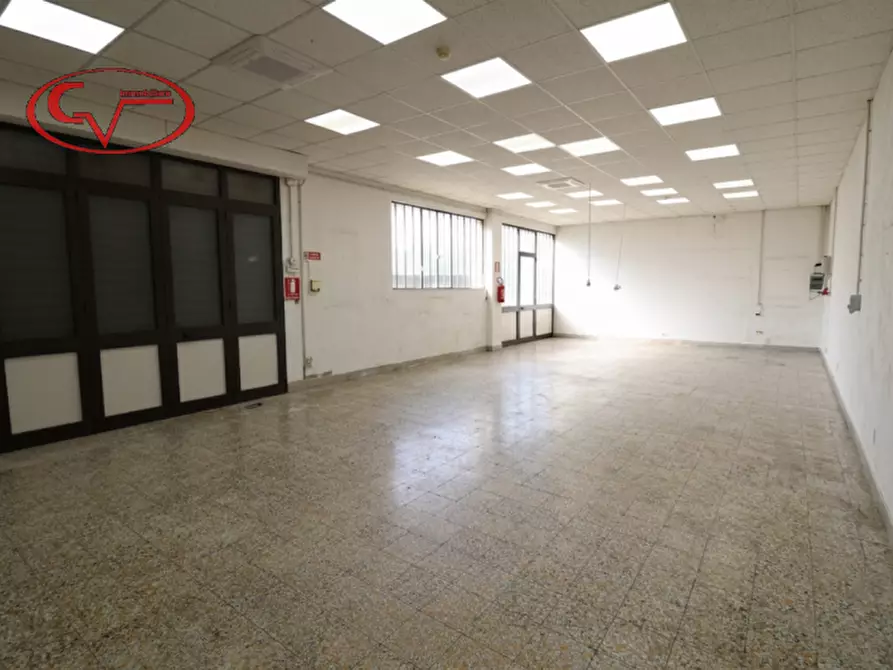 Immagine 6 di Laboratorio in vendita  in levane a Montevarchi