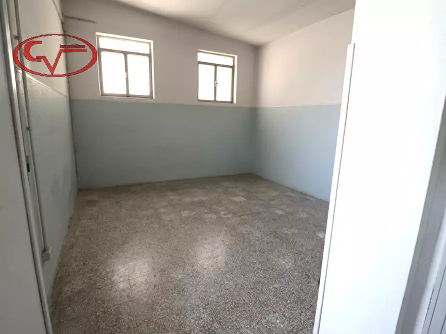 Immagine 10 di Laboratorio in vendita  in levane a Montevarchi