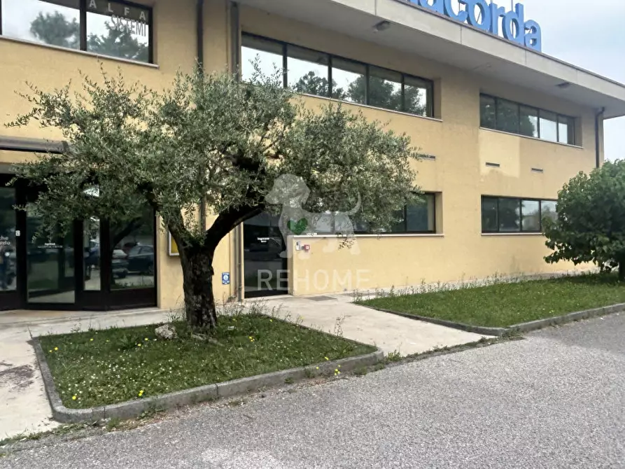 Immagine 1 di Capannone industriale in vendita  in Viale Palmanova, 464 a Udine