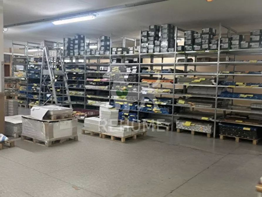 Immagine 9 di Capannone industriale in vendita  in Viale Palmanova, 464 a Udine