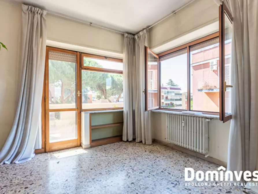 Immagine 5 di Appartamento in vendita  in Via Luigi Capuana a Roma