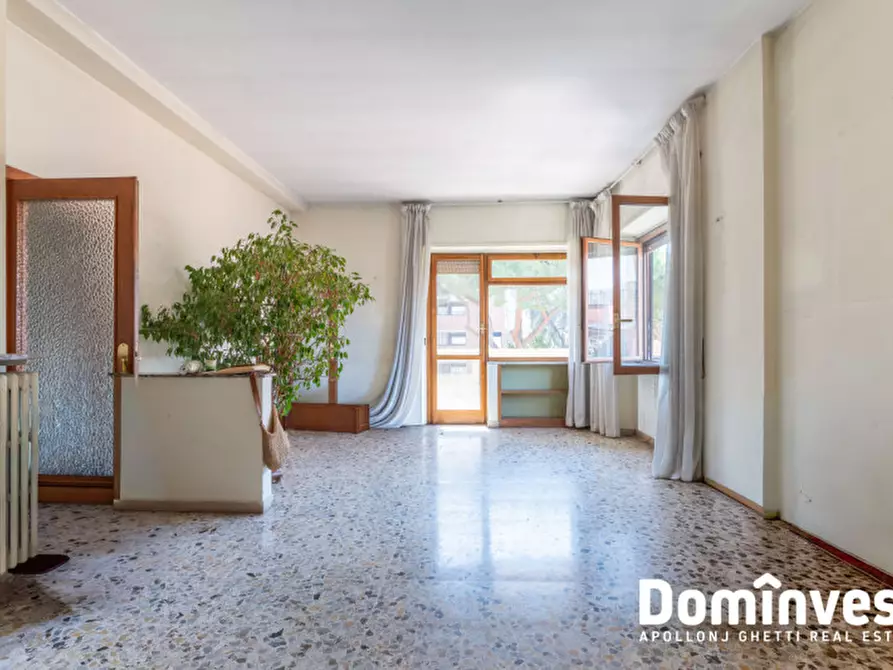 Immagine 30 di Appartamento in vendita  in Via Luigi Capuana a Roma