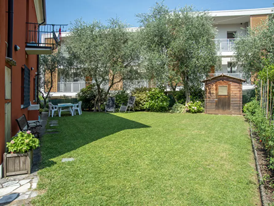 Immagine 4 di Villa in vendita  in via Don Gnocchi 113 a Garda