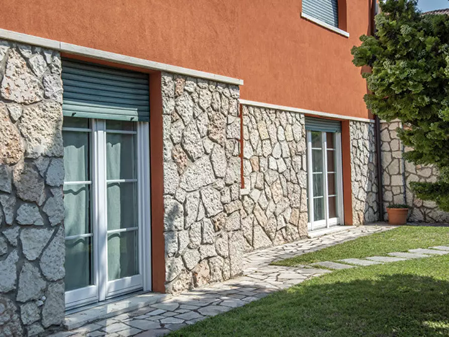 Immagine 13 di Villa in vendita  in via Don Gnocchi 113 a Garda