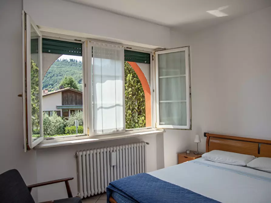 Immagine 18 di Villa in vendita  in via Don Gnocchi 113 a Garda