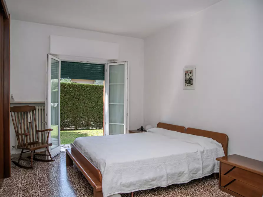 Immagine 19 di Villa in vendita  in via Don Gnocchi 113 a Garda