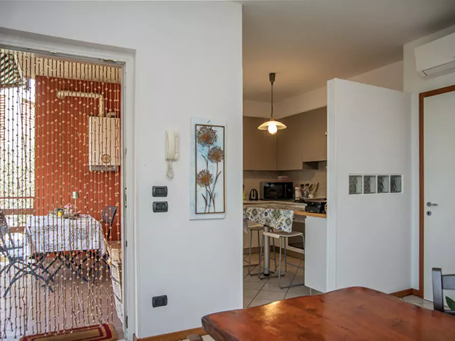Immagine 23 di Villa in vendita  in via Don Gnocchi 113 a Garda