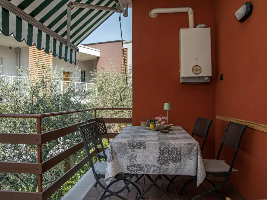 Immagine 25 di Villa in vendita  in via Don Gnocchi 113 a Garda
