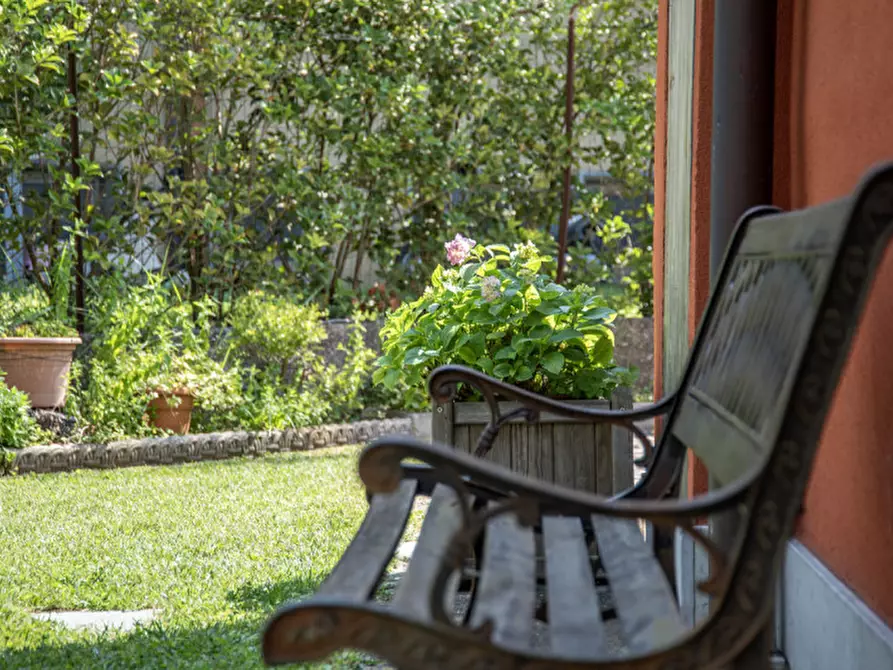 Immagine 27 di Villa in vendita  in via Don Gnocchi 113 a Garda