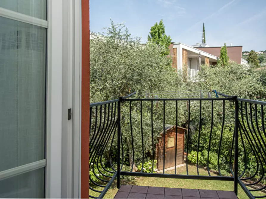 Immagine 32 di Villa in vendita  in via Don Gnocchi 113 a Garda