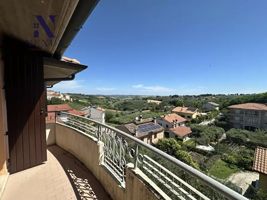 Immagine 19 di Villetta a schiera in vendita  a Cartoceto