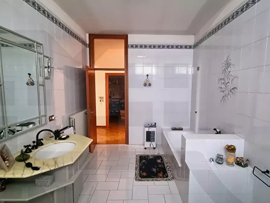 Immagine 16 di Casa indipendente in vendita  in VIA VERDI a Faenza