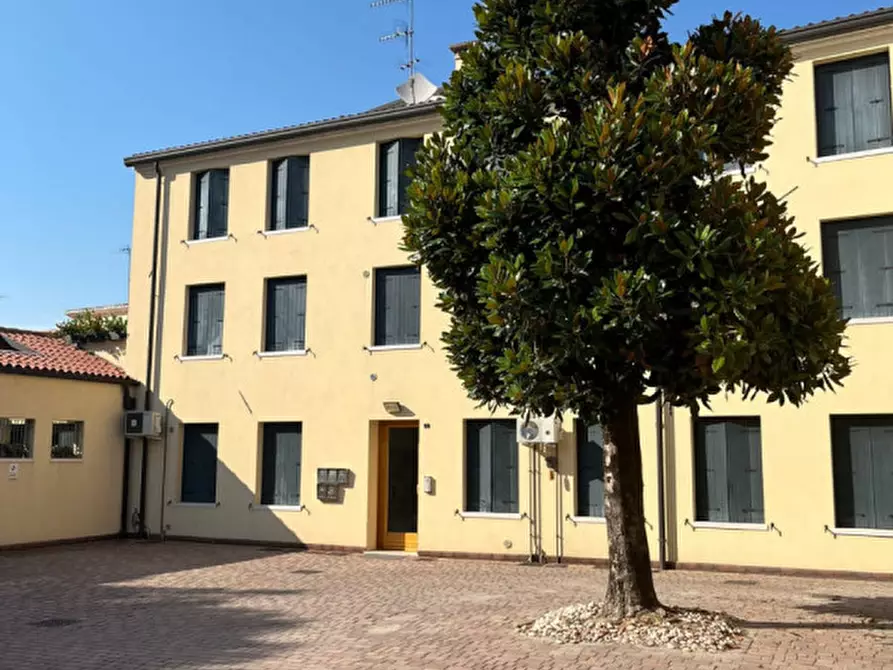 Immagine 15 di Appartamento in vendita  in via Giuseppe Garibaldi a Monselice