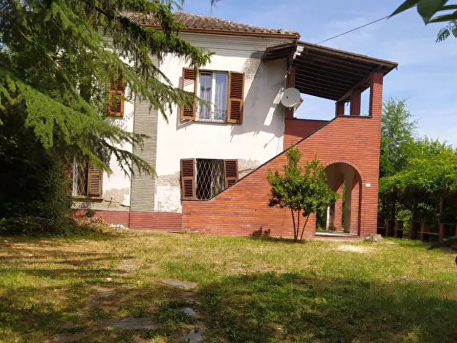 Immagine 1 di Villa in vendita  in Via Carlo Ferraro a Capriata D'orba